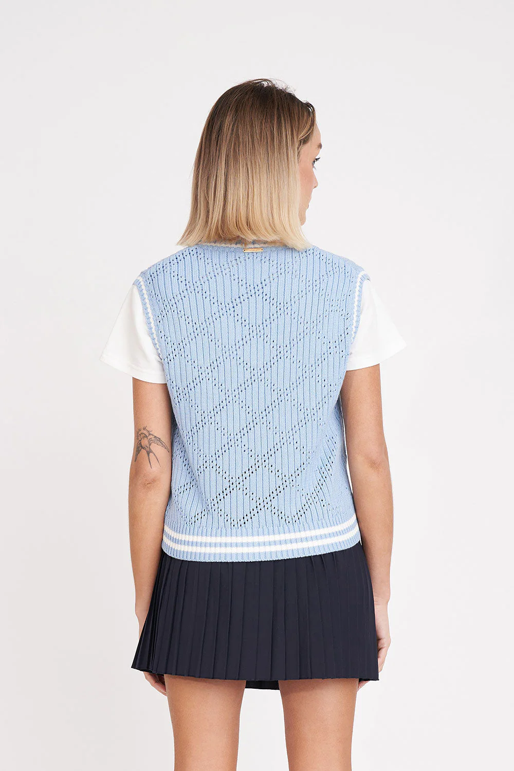 WOMENS DIAMOND CROP VEST ICE BLUE - Image 5