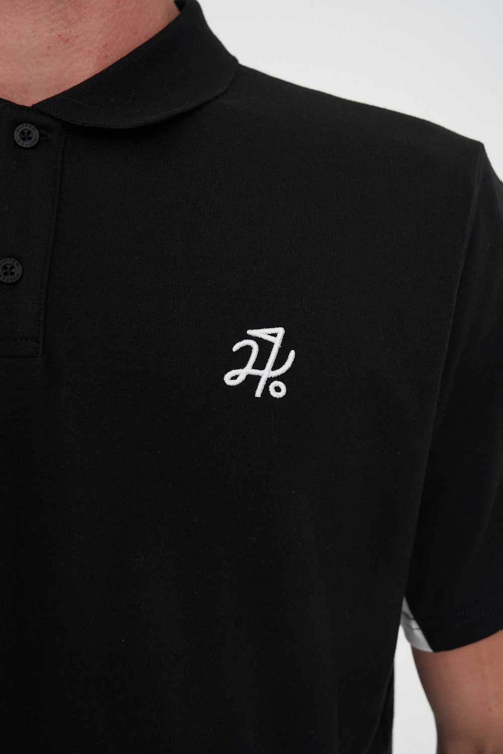 TECH PANEL SS POLO BLACK/CHALK - Image 5
