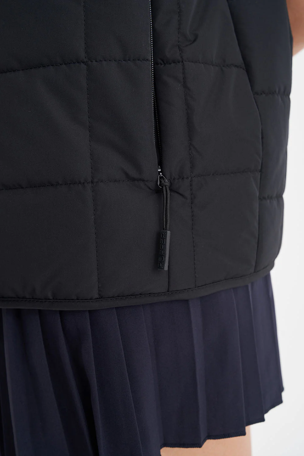 WOMENS LOW LOFT VEST/PAR 97 BLACK - Image 5