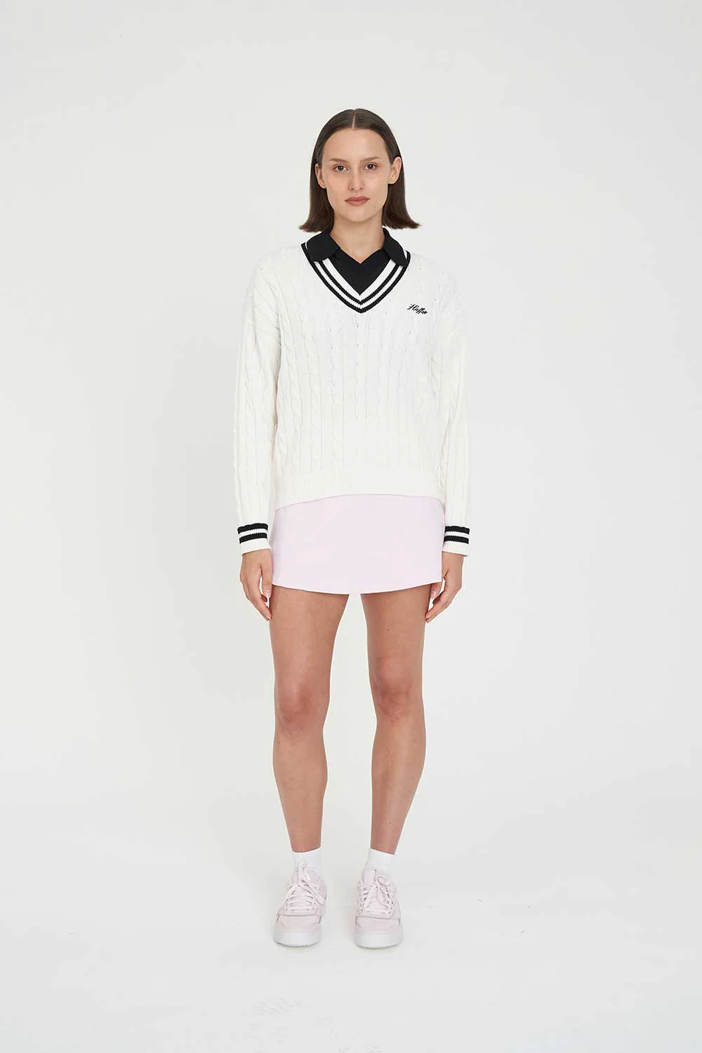 WOMENS V-NECK CABLE KNIT SWEATER CHALK/BLACK - Image 6